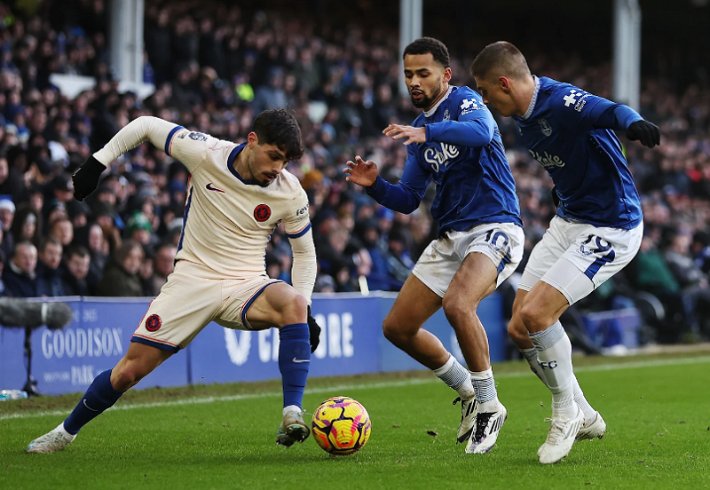 pickford-toi-nghi-cac-tien-dao-cua-chelsea-khong-co-duoc-phong