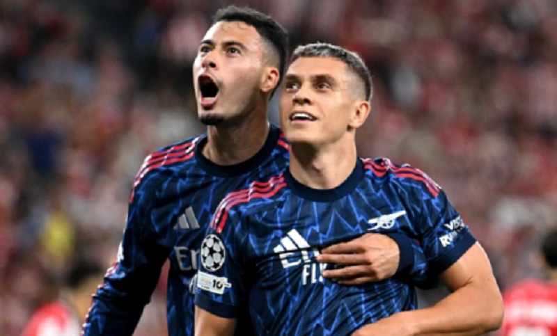 arsenal-mo-man-champions-league-bang-chien-thang-va-loat-chi-so-an-tuong